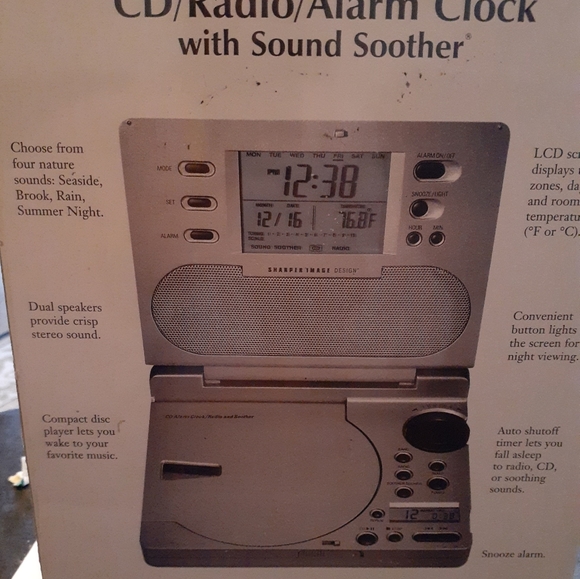 GORGEOUS NEW Sharper Image Design CD / Radio / Alarm Clock with Sound Soother. - Picture 4 of 5